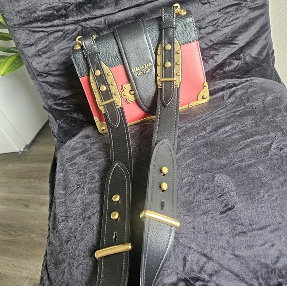 Authentic Prada Cahier Red Crossbodybag or shoulder bag - Picture 11 of 15